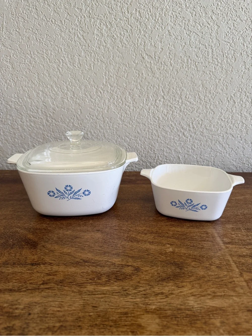 Vintage Corning Ware Lot Of 2 Square Dishes Blue Cornflower P-1 3/4B, P-43B Lid